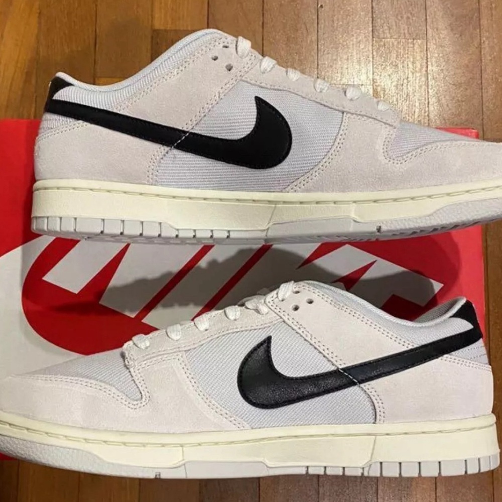 Rare Nike dunk Low Photon Dust With Black Swoosh. Only Tried On Once, Never Worn